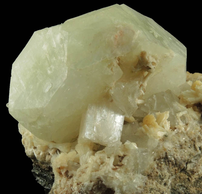 Apophyllite with Stilbite and Laumontite from Upper New Street Quarry, Paterson, Passaic County, New Jersey