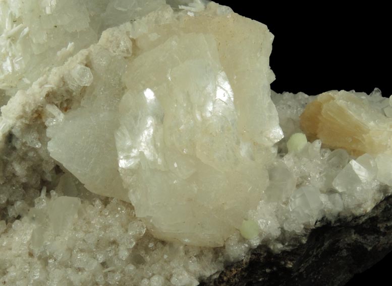 Heulandite, Prehnite, Stilbite, Laumontite, Calcite on Quartz pseudomorph after Anhydrite from Upper New Street Quarry, Paterson, Passaic County, New Jersey