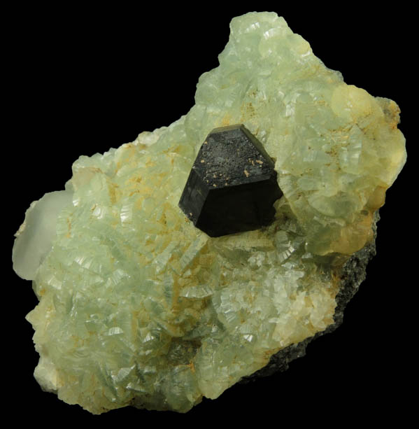 Sphalerite on Prehnite and Calcite from Millington Quarry, Bernards Township, Somerset County, New Jersey