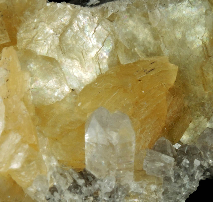 Brucite with Quartz from N'Chwaning II Mine, Kalahari Manganese Field, Northern Cape Province, South Africa