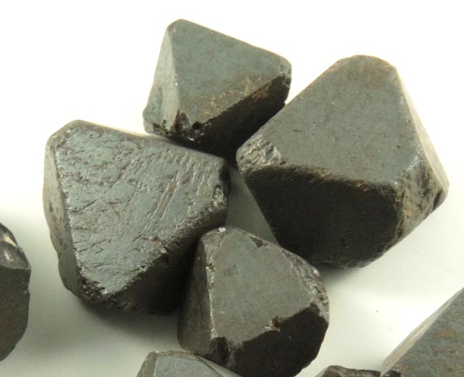 Magnetite (12 crystals) from Yinnietharra Station, Western Australia, Australia