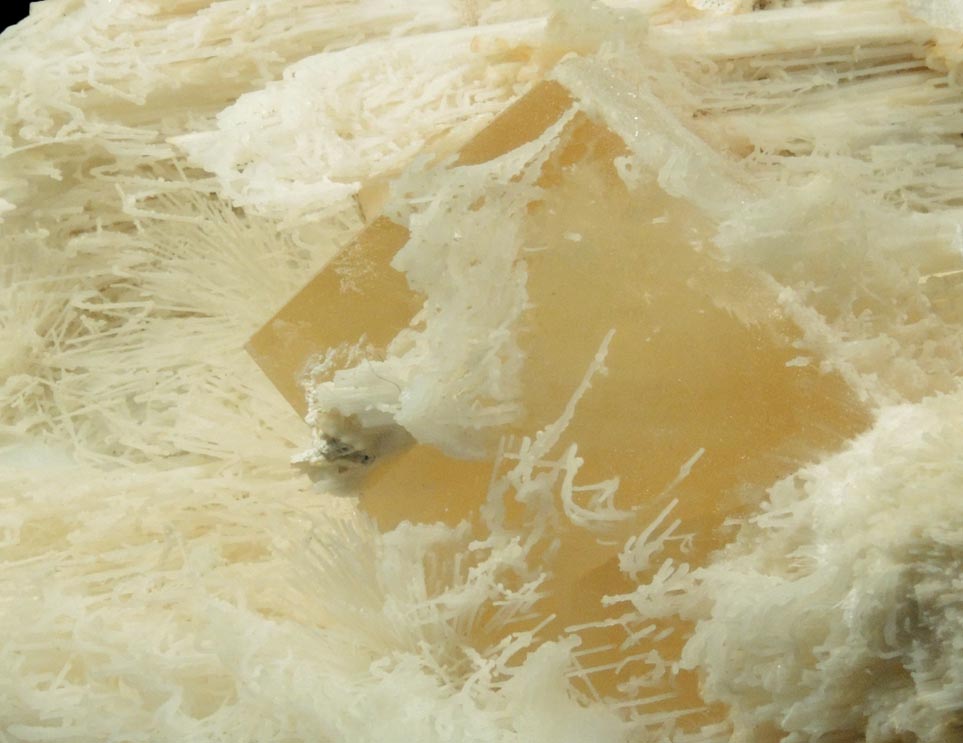 Calcite and Quartz var. Chalcedony from Jalgaon, Maharashtra, India