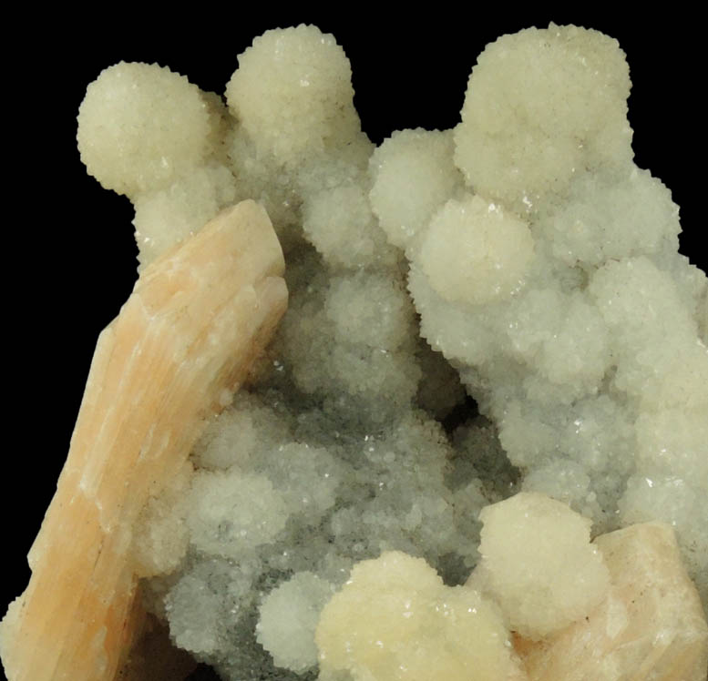 Stilbite on stalactitic Quartz from Mumbai District, Maharashtra, India