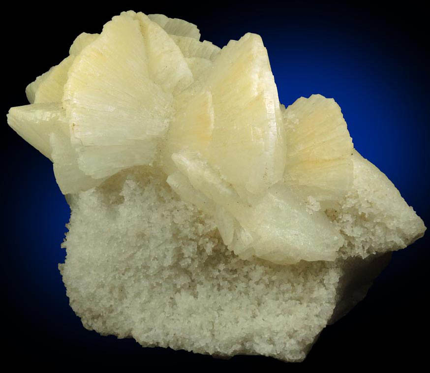 Heulandite from Jalgaon, Maharashtra, India