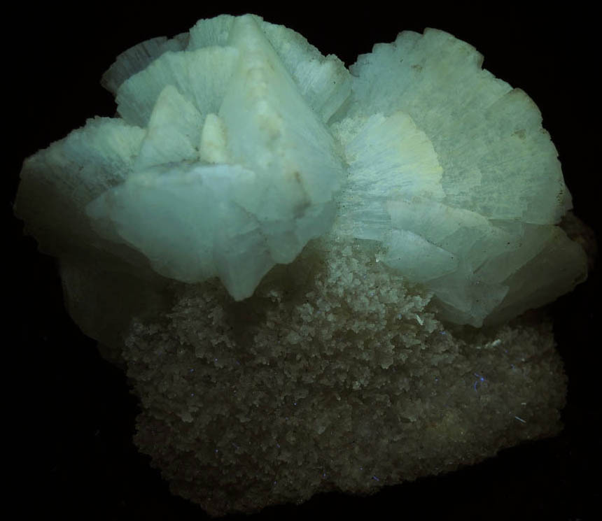 Heulandite from Jalgaon, Maharashtra, India