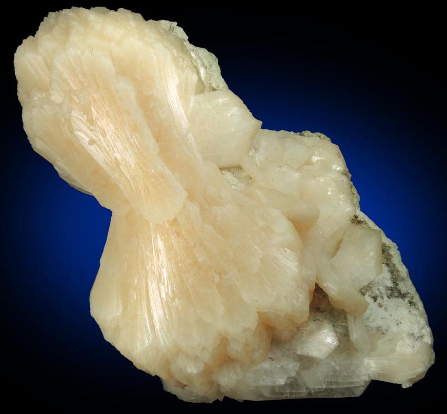 Stilbite (bow-tie-shaped formations) from Jalgaon, Maharashtra, India