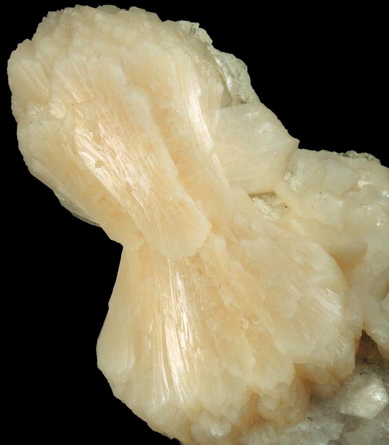 Stilbite (bow-tie-shaped formations) from Jalgaon, Maharashtra, India