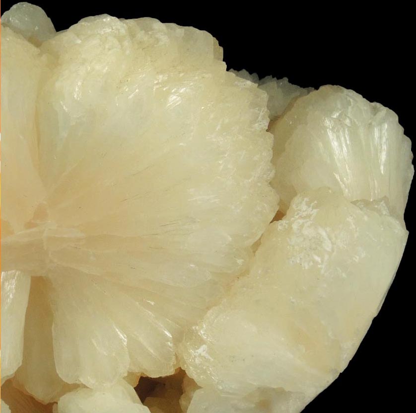 Stilbite (bow-tie-shaped formations) from Jalgaon, Maharashtra, India