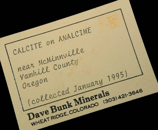 Calcite on Analcime from Gopher Valley Quarry, 16 km southwest of McMinnville, Yamhill County, Oregon