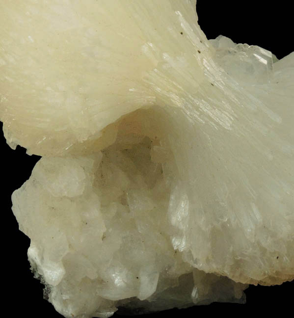 Stilbite from Mumbai (Bombay) District, Maharashtra, India