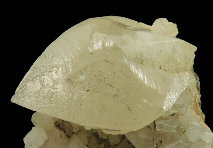 Calcite (twinned crystals) over Stilbite from Moore's Station Quarry, 44 km northeast of Philadelphia, Mercer County, New Jersey