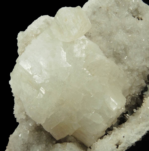 Heulandite on Quartz from Prospect Park Quarry, Prospect Park, Passaic County, New Jersey