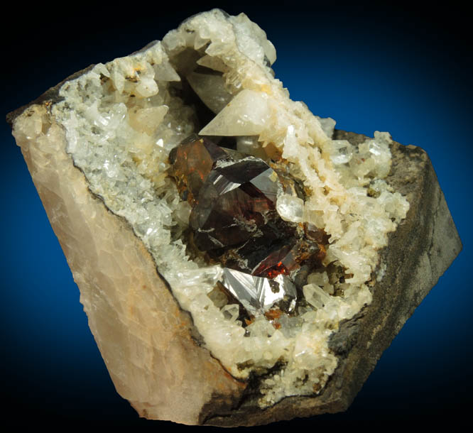 Sphalerite on Calcite from Root Glen, Clinton, Oneida County, New York