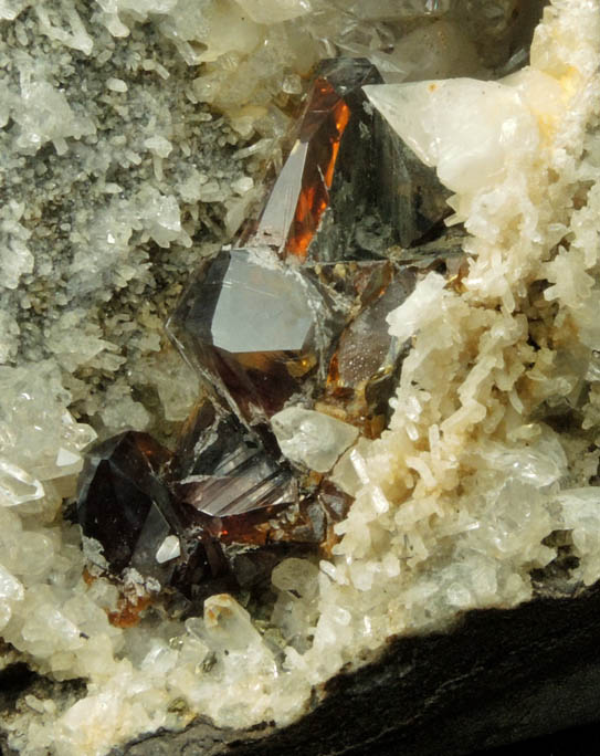 Sphalerite on Calcite from Root Glen, Clinton, Oneida County, New York