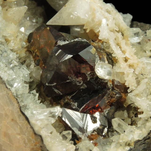 Sphalerite on Calcite from Root Glen, Clinton, Oneida County, New York