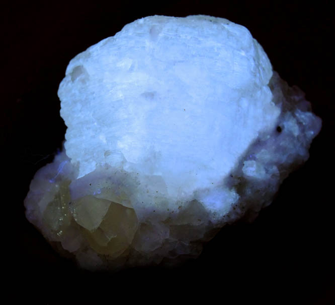 Photo below under shortwave ultraviolet illumination of Witherite from Minerva #1 Mine, Cave-in-Rock District, Hardin County, Illinois Witherite from Minerva #1 Mine, Cave-in-Rock District, Hardin County, Illinois