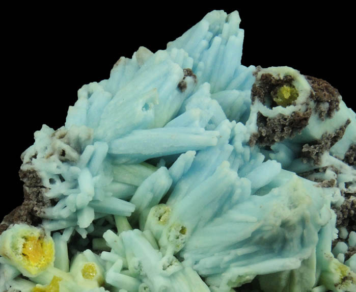 Plumbogummite pseudomorphs after Pyromorphite from Laohu Hill, Guilin, Guangxi, China