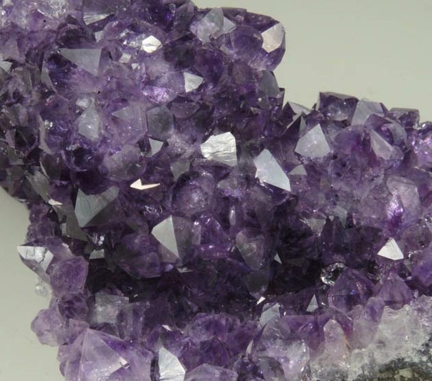 Quartz var. Amethyst Quartz from Catalan Agate-Amethyst District, Southern Paran Basalt Basin, Artigas, Uruguay