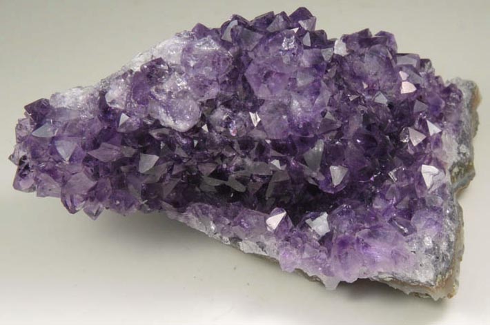 Quartz var. Amethyst Quartz from Catalan Agate-Amethyst District, Southern Paran Basalt Basin, Artigas, Uruguay