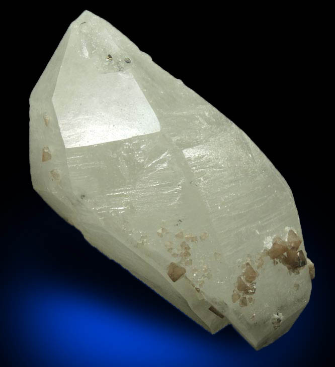 Scheelite on doubly-terminated Quartz from Yaogangxian Mine, 32 km southeast of Chenzhou, Hunan, China