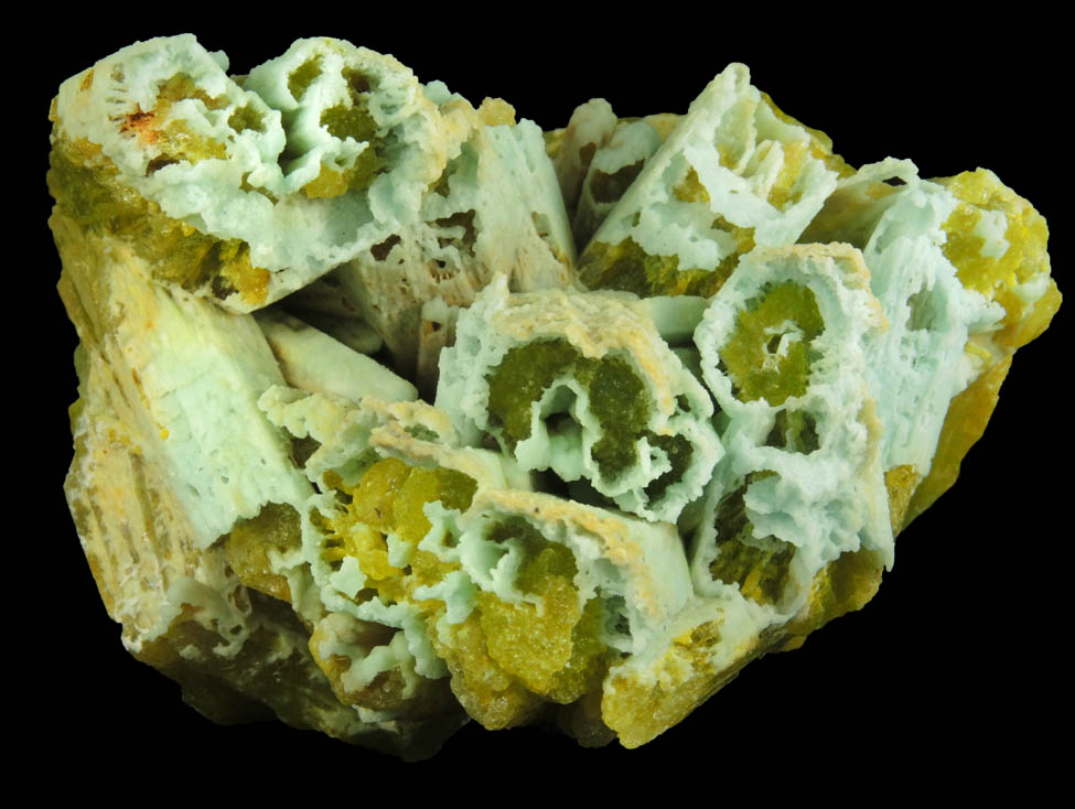 Pyromorphite with Plumbogummite overgrowth from Laohu Hill, Guilin, Guangxi, China