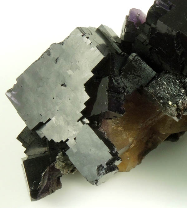 Fluorite and Sphalerite from Minerva #1 Mine, Rosiclare Level, Cave-in-Rock District, Hardin County, Illinois