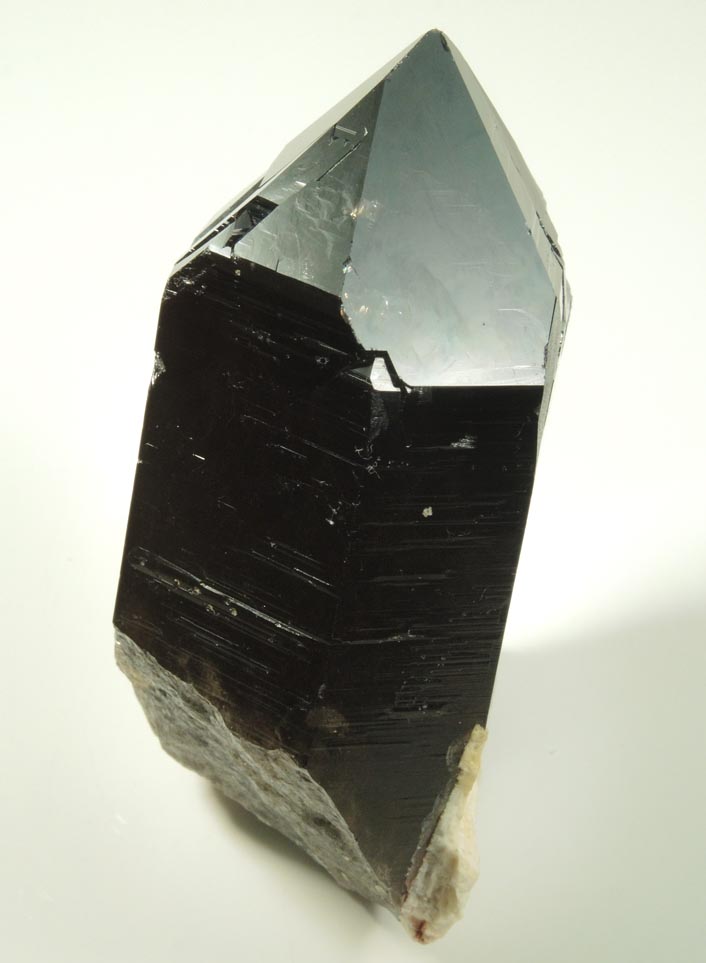 Quartz var. Smoky Quartz (Dauphin Law Twinned) from Ossipee Gulch (Raccoon Gulch), Folsom Brook, Center Ossipee, Carroll County, New Hampshire