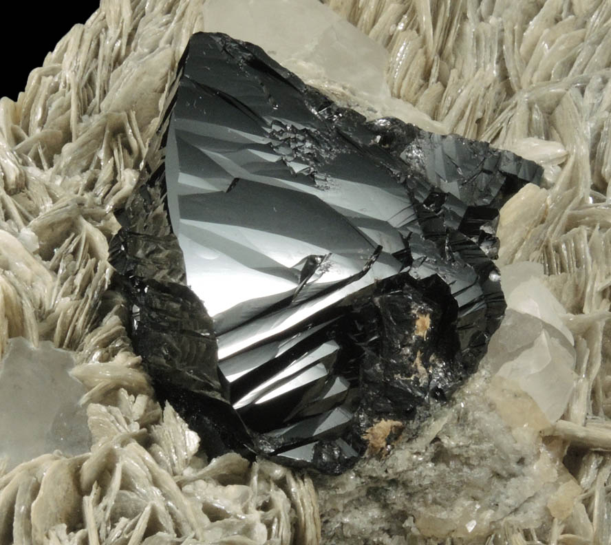 Cassiterite on Muscovite with Beryl from Xuebaoding Mountain near Pingwu, Sichuan Province, China