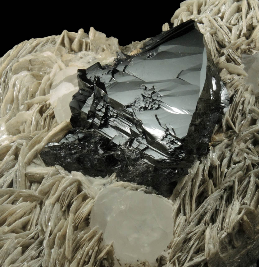 Cassiterite on Muscovite with Beryl from Xuebaoding Mountain near Pingwu, Sichuan Province, China