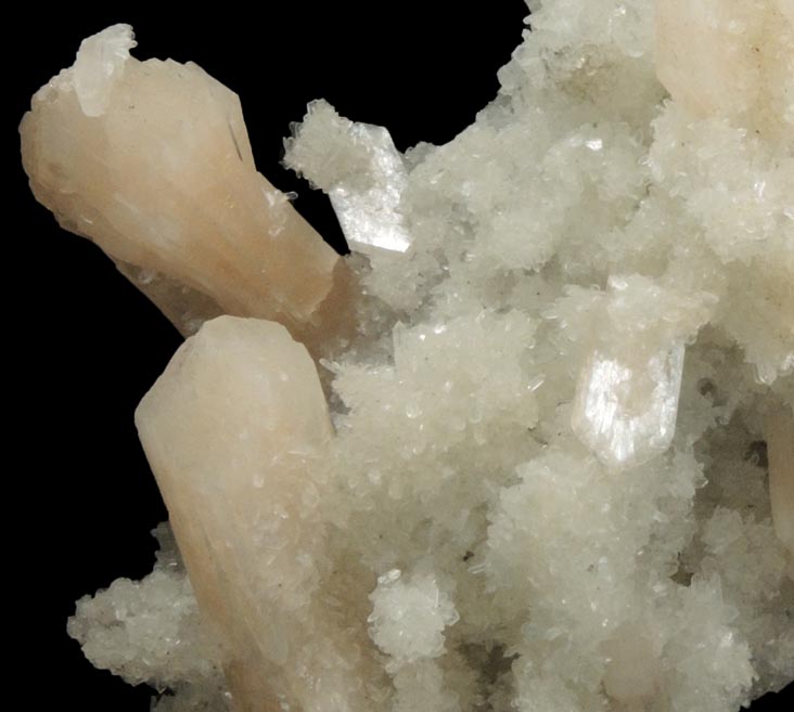 Stilbite on Quartz epimorphs after Laumontite over Calcite from Pune District, Maharashtra, India