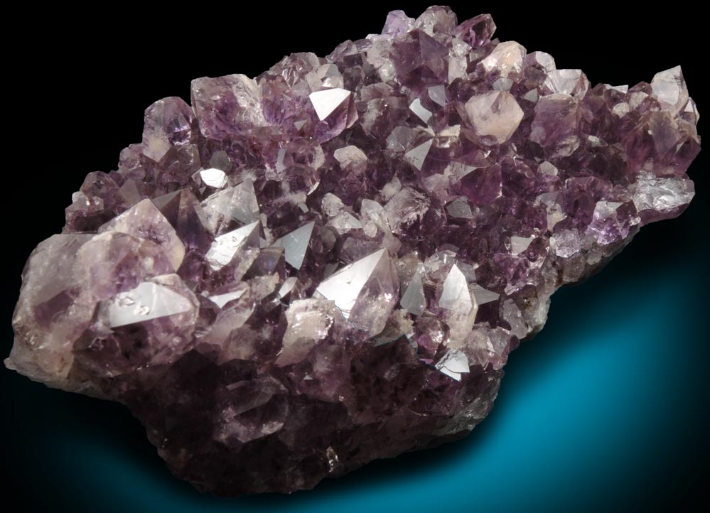 Quartz var. Amethyst Quartz from Catalan Agate-Amethyst District, Southern Paran Basalt Basin, Artigas, Uruguay