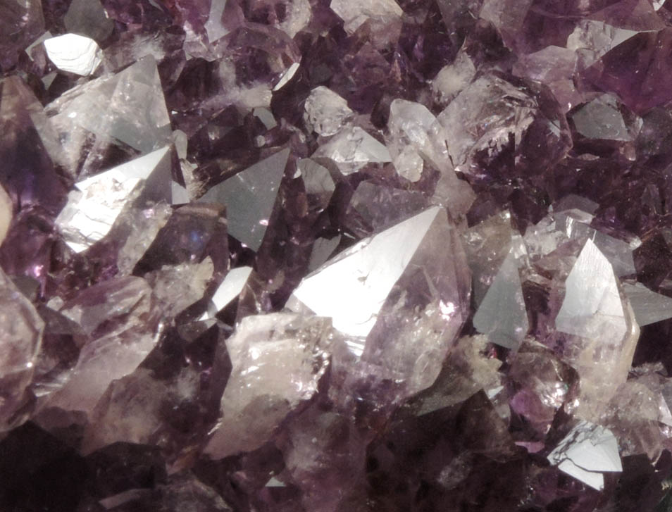 Quartz var. Amethyst Quartz from Catalan Agate-Amethyst District, Southern Paran Basalt Basin, Artigas, Uruguay