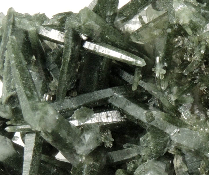 Quartz with Chlorite inclusions from Dhading, Ganesh Himal, Bagmati Pradesh, Nepal