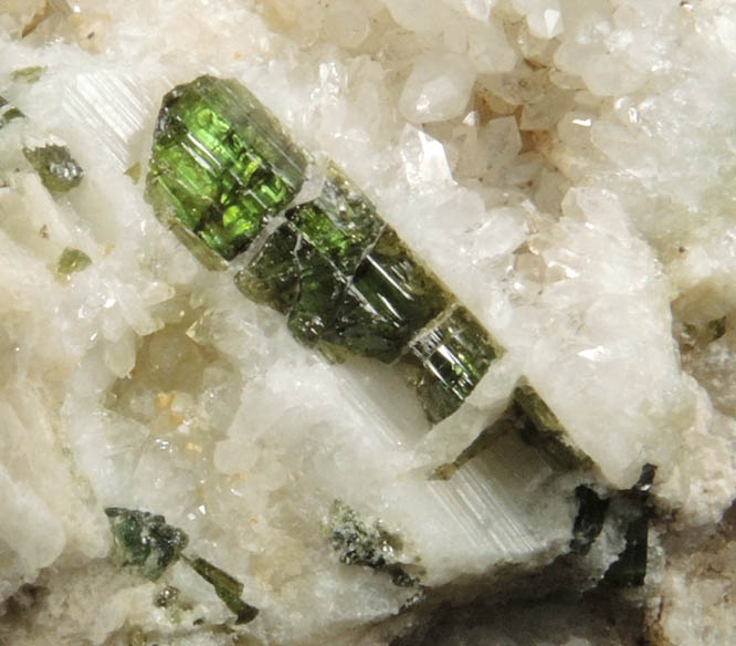 Elbaite Tourmaline in Quartz from Harvard Quarry, Noyes Mountain, Greenwood, Oxford County, Maine