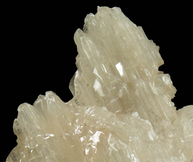 Cerussite (twinned reticulated crystals) from Vein #5, 200 Meter Level, Nakhlak Mine, Anarak District, Esfahan Province, Iran