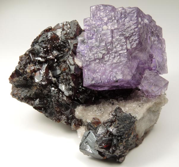 Fluorite and Sphalerite over Quartz from Elmwood Mine, Carthage. Smith County, Tennessee