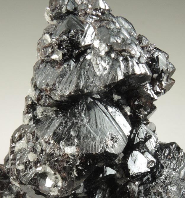 Cassiterite (twinned crystals) from Xuebaoding Mountain near Pingwu, Sichuan Province, China