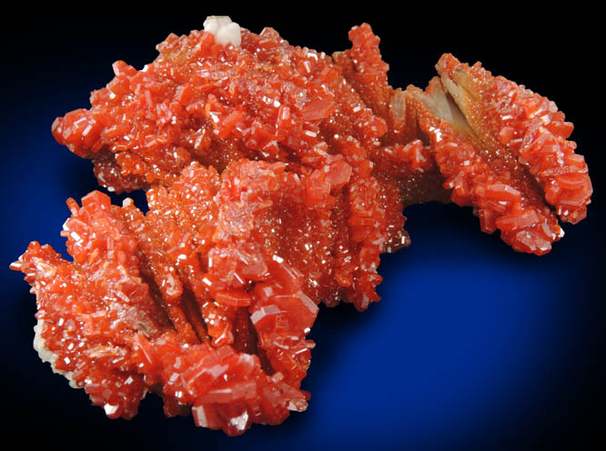 Vanadinite and Aragonite over Barite from Mibladen, Haute Moulouya Basin, Zeida-Aouli-Mibladen belt, Midelt Province, Morocco