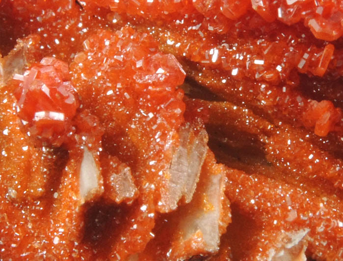 Vanadinite and Aragonite over Barite from Mibladen, Haute Moulouya Basin, Zeida-Aouli-Mibladen belt, Midelt Province, Morocco