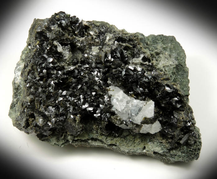Babingtonite from Aggregate Industries Quarry, Peabody, Essex County, Massachusetts