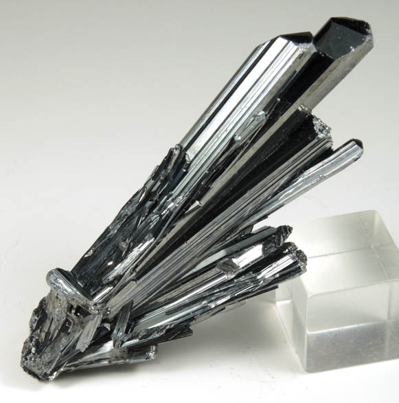 Stibnite from Xikuangshan, 12 km northeast of Lengshuijiang, Hunan, China