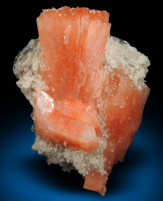 Heulandite with red hematite inclusions on Quartz from Jalgaon, Maharashtra, India