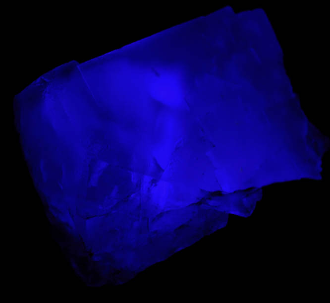 Fluorite (color zoned) from Pea Blanca Mine, San Pablo de Borbur, Vasquez-Yacopi Mining District, Boyac Department, Colombia