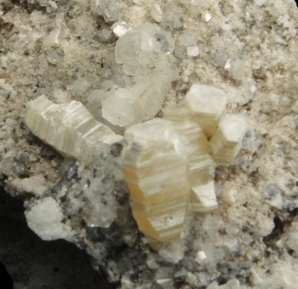 Weloganite and Calcite from Francon Quarry, Montreal, Qubec, Canada (Type Locality for Weloganite)