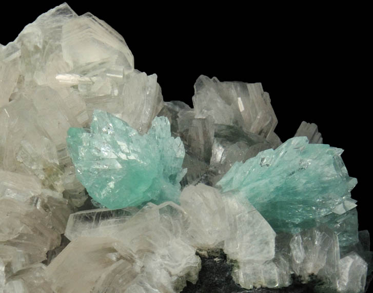 Apophyllite (rare blue-green color) on Heulandite from undisclosed new locality, Maharashtra, India