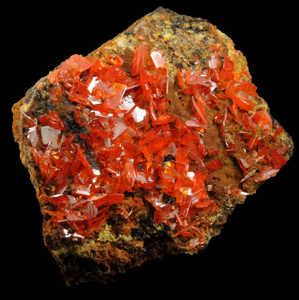 Wulfenite var. Red Wulfenite from Jianshan Mine, Kuruktag Mountains, 300 km southeast of rmqi, Shanshan County, Xinjiang Uygur Region, China