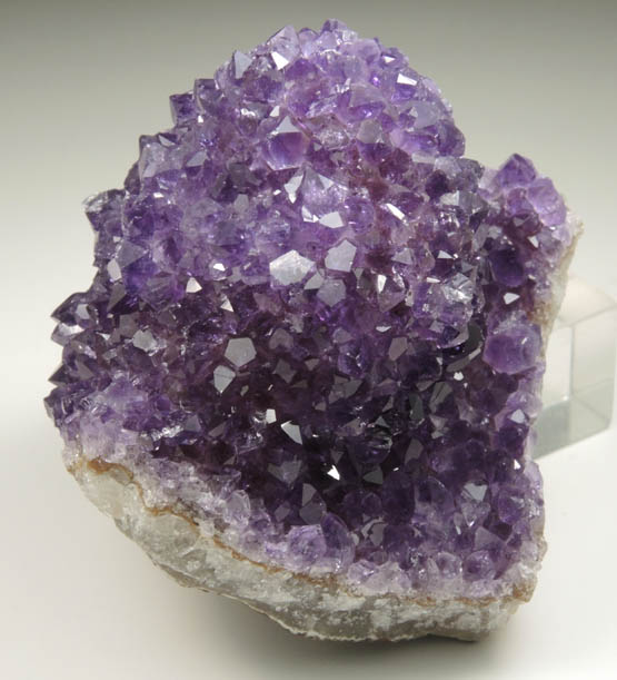 Quartz var. Amethyst Quartz from Catalan Agate-Amethyst District, Southern Paran Basalt Basin, Artigas, Uruguay