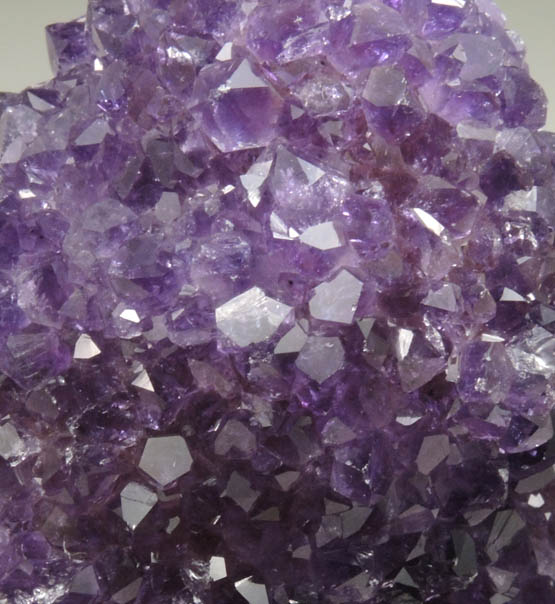 Quartz var. Amethyst Quartz from Catalan Agate-Amethyst District, Southern Paran Basalt Basin, Artigas, Uruguay