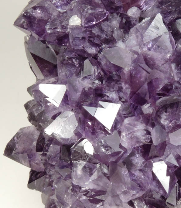 Quartz var. Amethyst Quartz from Catalan Agate-Amethyst District, Southern Paran Basalt Basin, Artigas, Uruguay