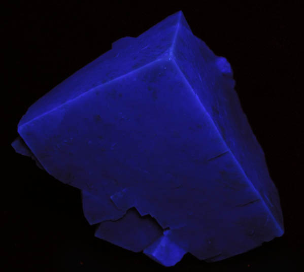 Fluorite from Mandrosonoro, Ambatofinandrahana, Madagascar